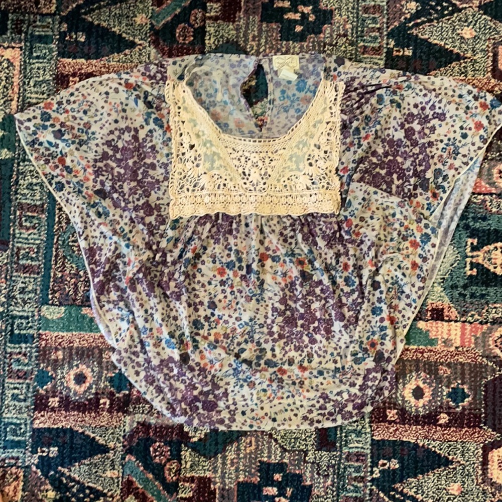 Flowy floral boho top